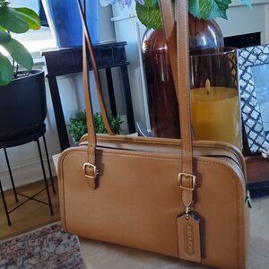 Coach Swing Zip in Honey Brown 🍯